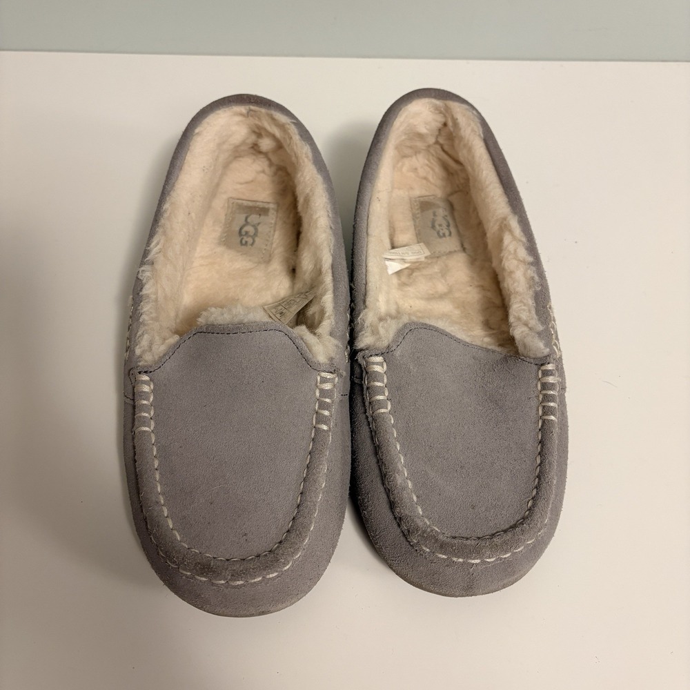 UGG Women's Gray Suede Ansley Shearling Moccasin Slippers Size 8 - Picture 2 of 9